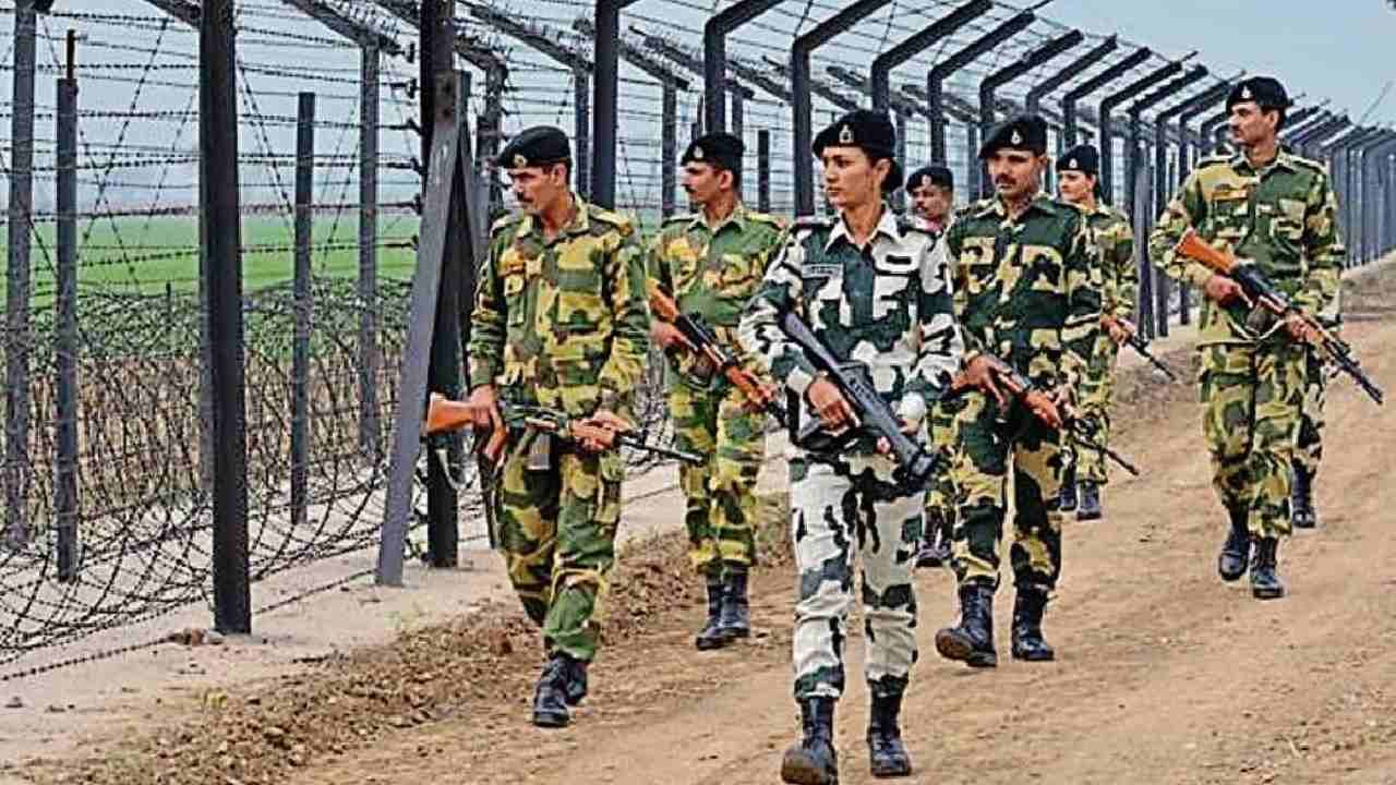 BSF Recruitment 2022: ಗಡಿ ಭದ್ರತಾ ಪಡೆಯಲ್ಲಿನ ಹಲವು ಹುದ್ದೆಗಳಿಗೆ ಅರ್ಜಿ ಆಹ್ವಾನ