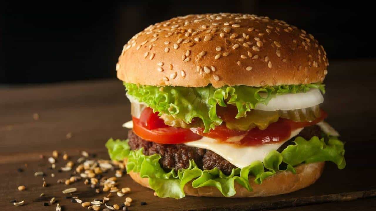 National Hamburger Day 2022: ಬರ್ಗರ್ನ ಇತಿಹಾಸ ನಿಮಗೆ ತಿಳಿದಿದೆಯೇ? ವಿವಿಧ ರೀತಿಯ ಹ್ಯಾಂಬರ್ಗರ್ಗಳು ಇಲ್ಲಿವೆ ನೋಡಿ National Hamburger Day 2022: ಬರ್ಗರ್ನ ಇತಿಹಾಸ ನಿಮಗೆ ತಿಳಿದಿದೆಯೇ? ವಿವಿಧ ರೀತಿಯ ಹ್ಯಾಂಬರ್ಗರ್ಗಳು ಇಲ್ಲಿವೆ ನೋಡಿ