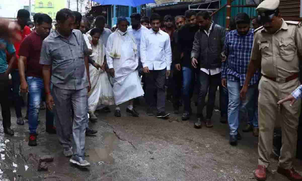 ಮಳೆ ಹಾನಿ ಪ್ರದೇಶಗಳಿಗೆ ವಿಪಕ್ಷ ನಾಯಕ ಭೇಟಿ: ಸರ್ಕಾರದ ವಿರುದ್ಧ ವಾಗ್ದಾಳಿ ನಡೆಸಿದ ಸಿದ್ದರಾಮಯ್ಯ