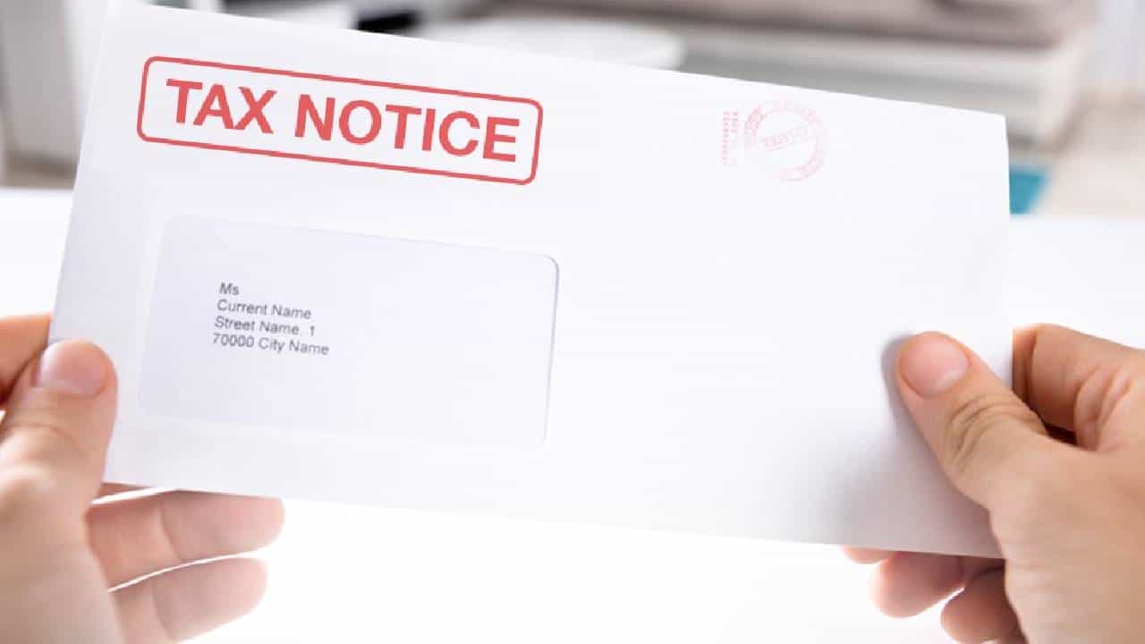 Income Tax Notice: ಆದಾಯ ತೆರಿಗೆ ಇಲಾಖೆಯಿಂದ ನೋಟಿಸ್ ಏಕೆ ಬರುತ್ತದೆ? ಆಗ ತೆರಿಗೆ ಪಾವತಿದಾರರು ಏನು ಮಾಡಬೇಕು? Income Tax Notice: ಆದಾಯ ತೆರಿಗೆ ಇಲಾಖೆಯಿಂದ ನೋಟಿಸ್ ಏಕೆ ಬರುತ್ತದೆ? ಆಗ ತೆರಿಗೆ ಪಾವತಿದಾರರು ಏನು ಮಾಡಬೇಕು?