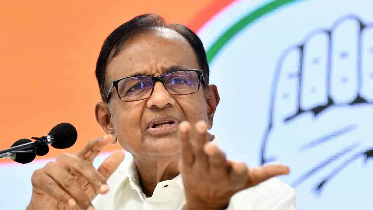 P Chidambaram: ಕಾಂಗ್ರೆಸ್ ನಾಯಕ ಪಿ ಚಿದಂಬರಂ ನಿವಾಸಗಳ ಮೇಲೆ ಸಿಬಿಐ ದಾಳಿ P Chidambaram: ಕಾಂಗ್ರೆಸ್ ನಾಯಕ ಪಿ ಚಿದಂಬರಂ ನಿವಾಸಗಳ ಮೇಲೆ ಸಿಬಿಐ ದಾಳಿ