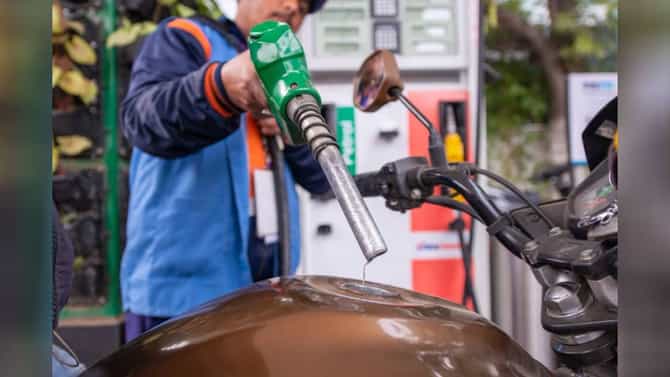 Petrol Price Today: ಪೆಟ್ರೋಲ್, ಡೀಸೆಲ್ ಬೆಲೆಯಲ್ಲಿ ವ್ಯತ್ಯಾಸವಿಲ್ಲ, ಬೆಂಗಳೂರು, ದೆಹಲಿ, ಮುಂಬೈ ಧಾರಣೆ ವಿವರ ಇಲ್ಲಿದೆ