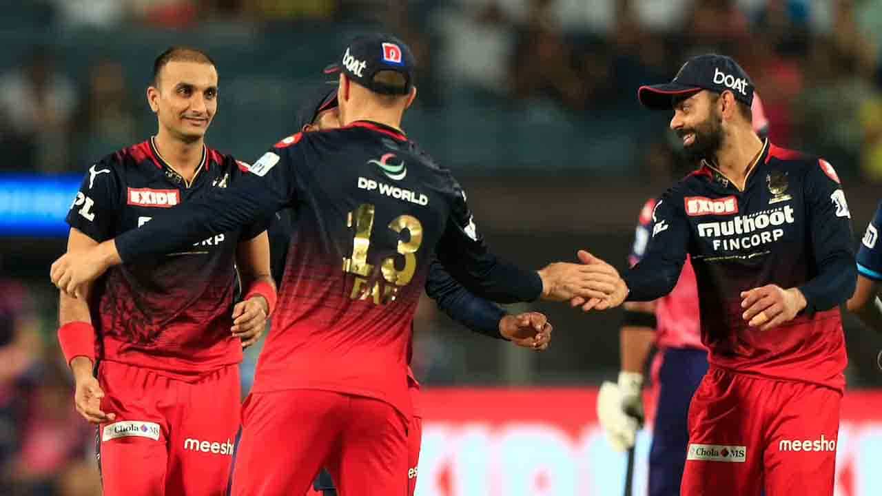 IPL 2022 Points Table: ಸೋತರೂ ಐದನೇ ಸ್ಥಾನದಲ್ಲಿ ಆರ್ಸಿಬಿ ಭದ್ರ: ಆರೆಂಜ್, ಪರ್ಪಲ್ ಕ್ಯಾಪ್ ಯಾರ ಬಳಿಯಿದೆ? IPL 2022 Points Table: ಸೋತರೂ ಐದನೇ ಸ್ಥಾನದಲ್ಲಿ ಆರ್ಸಿಬಿ ಭದ್ರ: ಆರೆಂಜ್, ಪರ್ಪಲ್ ಕ್ಯಾಪ್ ಯಾರ ಬಳಿಯಿದೆ?