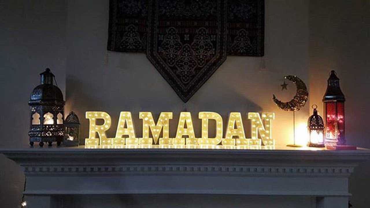 Ramadan Eid 2022 Decoration Ideas: ರಂಜಾನ್ ಹಬ್ಬಕ್ಕೆ ನಿಮ್ಮ ಮನೆಯನ್ನು ಮತ್ತಷ್ಟು ಸುಂದರ ಹಾಗೂ ಹಬ್ಬದ ಕಳೆ ತರಿಸಲು ಇಲ್ಲಿದೆ ಐಡಿಯಾ Ramadan Eid 2022 Decoration Ideas: ರಂಜಾನ್ ಹಬ್ಬಕ್ಕೆ ನಿಮ್ಮ ಮನೆಯನ್ನು ಮತ್ತಷ್ಟು ಸುಂದರ ಹಾಗೂ ಹಬ್ಬದ ಕಳೆ ತರಿಸಲು ಇಲ್ಲಿದೆ ಐಡಿಯಾ
