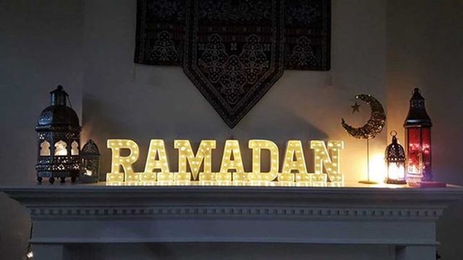 Ramadan Eid 2022 Decoration Ideas: ರಂಜಾನ್ ಹಬ್ಬಕ್ಕೆ ನಿಮ್ಮ ಮನೆಯನ್ನು ಮತ್ತಷ್ಟು ಸುಂದರ ಹಾಗೂ ಹಬ್ಬದ ಕಳೆ ತರಿಸಲು ಇಲ್ಲಿದೆ ಐಡಿಯಾ Ramadan Eid 2022 Decoration Ideas: ರಂಜಾನ್ ಹಬ್ಬಕ್ಕೆ ನಿಮ್ಮ ಮನೆಯನ್ನು ಮತ್ತಷ್ಟು ಸುಂದರ ಹಾಗೂ ಹಬ್ಬದ ಕಳೆ ತರಿಸಲು ಇಲ್ಲಿದೆ ಐಡಿಯಾ