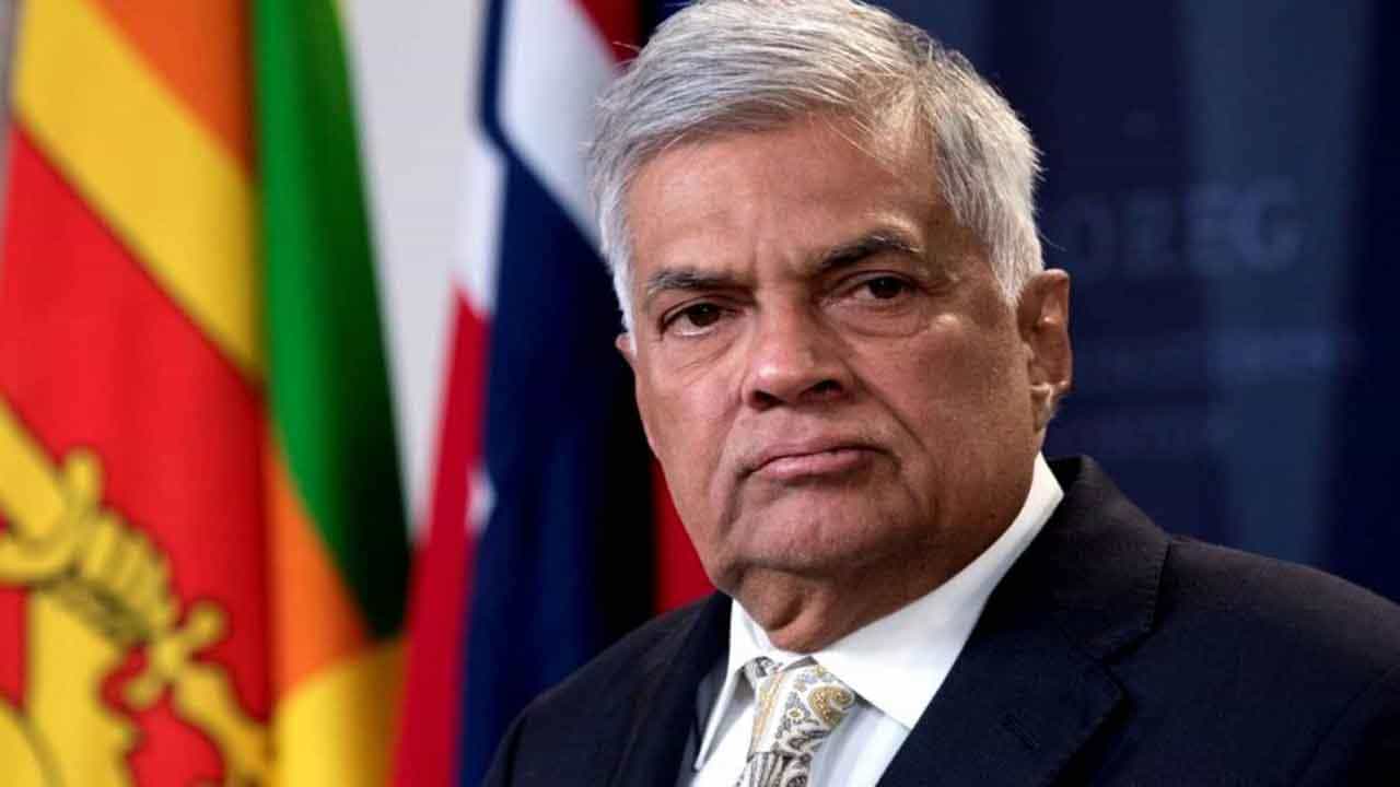 Sri Lanka Crisis: ಶ್ರೀಲಂಕಾ ಪ್ರಧಾನಿ ಮನೆಗೆ ಬೆಂಕಿ ಹಚ್ಚಿದ ಪ್ರತಿಭಟನಾಕಾರರು