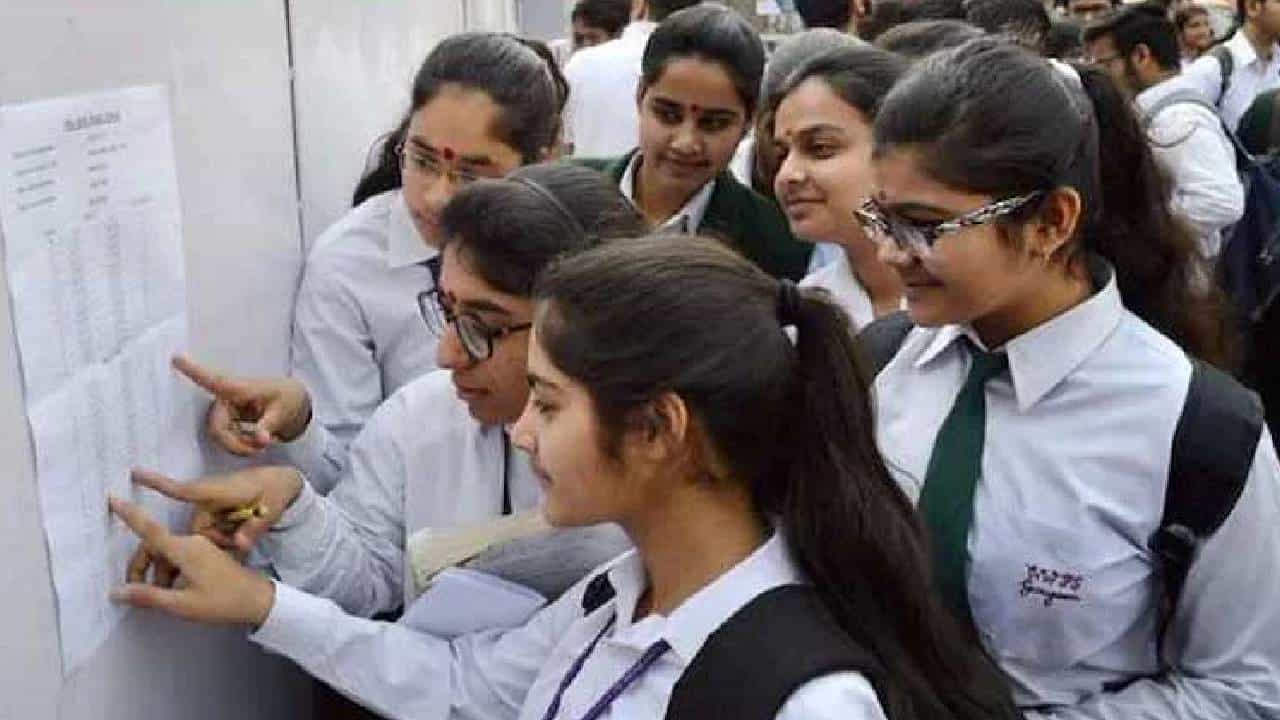 Karnataka SSLC Result 2022 Highlights: 2022ನೇ ಸಾಲಿನ ಎಸ್ಎಸ್ಎಲ್ಸಿ ಫಲಿತಾಂಶ ಪ್ರಕಟ: 145 ವಿದ್ಯಾರ್ಥಿಗಳು ಮೊದಲ ರ್ಯಾಂಕ್ನಲ್ಲಿ ತೇರ್ಗಡೆ Karnataka SSLC Result 2022 Highlights: 2022ನೇ ಸಾಲಿನ ಎಸ್ಎಸ್ಎಲ್ಸಿ ಫಲಿತಾಂಶ ಪ್ರಕಟ: 145 ವಿದ್ಯಾರ್ಥಿಗಳು ಮೊದಲ ರ್ಯಾಂಕ್ನಲ್ಲಿ ತೇರ್ಗಡೆ