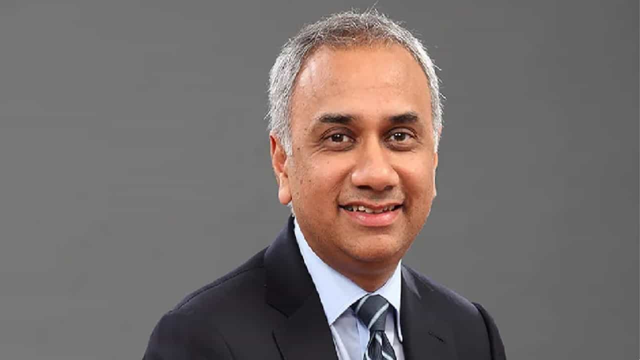 Infosys CEO Salary: ಇನ್ಫೋಸಿಸ್ ಸಿಇಒ ಸಲಿಲ್ ಪರೇಖ್ ವೇತನ 79.75 ಕೋಟಿ ರೂಪಾಯಿ Infosys CEO Salary: ಇನ್ಫೋಸಿಸ್ ಸಿಇಒ ಸಲಿಲ್ ಪರೇಖ್ ವೇತನ 79.75 ಕೋಟಿ ರೂಪಾಯಿ