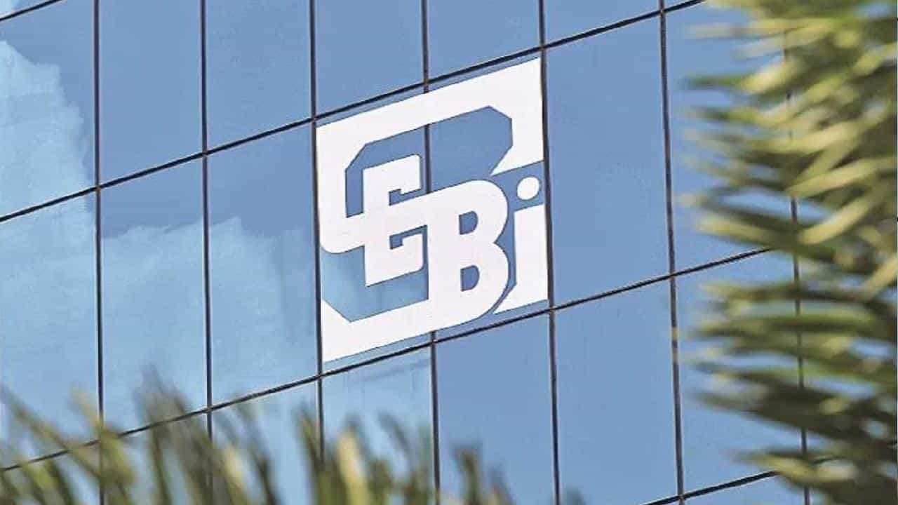 SEBI Probe: ಆಕ್ಸಿಸ್ ಅಸೆಟ್ ಮ್ಯಾನೇಜ್ಮೆಂಟ್ನಲ್ಲಿ 2.5 ಲಕ್ಷ ಕೋಟಿ ರೂಪಾಯಿ ಫಂಡ್ ಬಗ್ಗೆ ತನಿಖೆ ಕೈಗೆತ್ತಿಕೊಂಡ ಸೆಬಿ SEBI Probe: ಆಕ್ಸಿಸ್ ಅಸೆಟ್ ಮ್ಯಾನೇಜ್ಮೆಂಟ್ನಲ್ಲಿ 2.5 ಲಕ್ಷ ಕೋಟಿ ರೂಪಾಯಿ ಫಂಡ್ ಬಗ್ಗೆ ತನಿಖೆ ಕೈಗೆತ್ತಿಕೊಂಡ ಸೆಬಿ