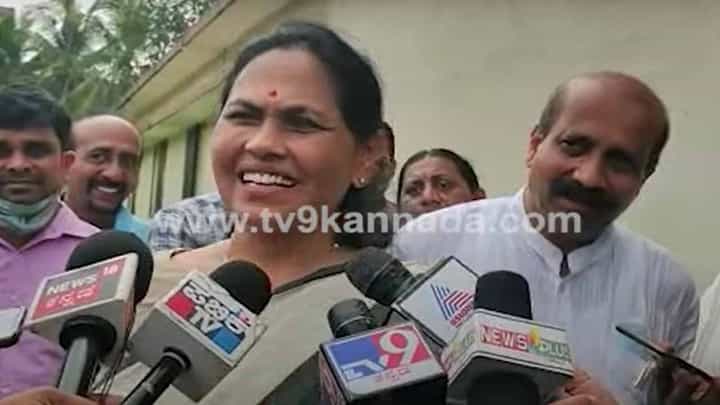 ಪ್ರಿಯಾಂಕಾ ಗಾಂಧಿ ವಾದ್ರಾ ಕರ್ನಾಟಕದಿಂದ ಸ್ಪರ್ಧಿಸಬಯಸಿದರೆ ಅವರಿಗೆ ಸ್ವಾಗತ: ಶೋಭಾ ಕರಂದ್ಲಾಜೆ ಪ್ರಿಯಾಂಕಾ ಗಾಂಧಿ ವಾದ್ರಾ ಕರ್ನಾಟಕದಿಂದ ಸ್ಪರ್ಧಿಸಬಯಸಿದರೆ ಅವರಿಗೆ ಸ್ವಾಗತ: ಶೋಭಾ ಕರಂದ್ಲಾಜೆ