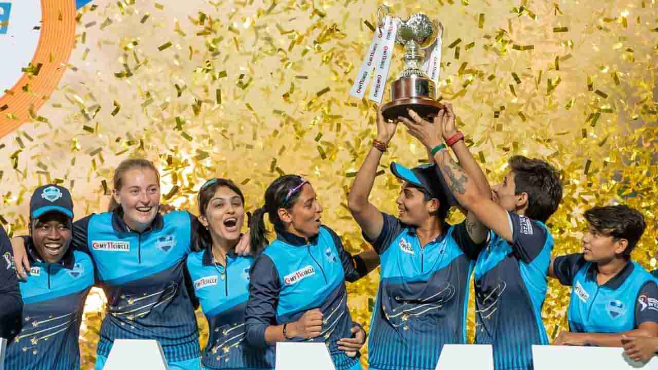 Women’s T20 Challenge: ರಣ ರೋಚಕ ಕದನದಲ್ಲಿ ಕೌರ್ ಪಡೆಗೆ ಗೆಲುವು: 3ನೇ ಬಾರಿ ಪ್ರಶಸ್ತಿ ಗೆದ್ದ ಸೂಪರ್‌ ನೋವಾಸ್