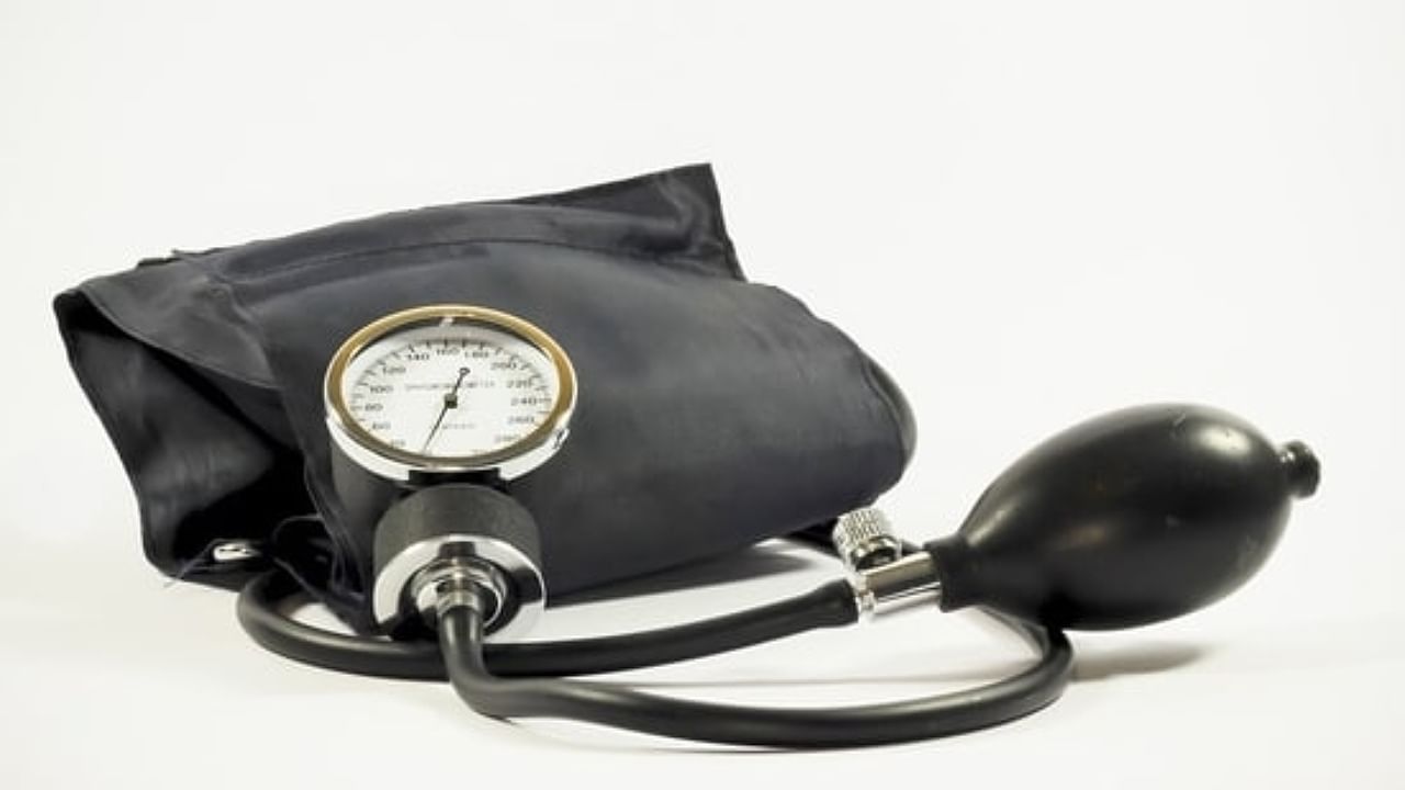 World Hypertension Day 2022: ಅಧಿಕ ರಕ್ತದೊತ್ತಡದ ಈ ಲಕ್ಷಣಗಳನ್ನು ನಿರ್ಲಕ್ಷಿಸಲೇಬೇಡಿ
