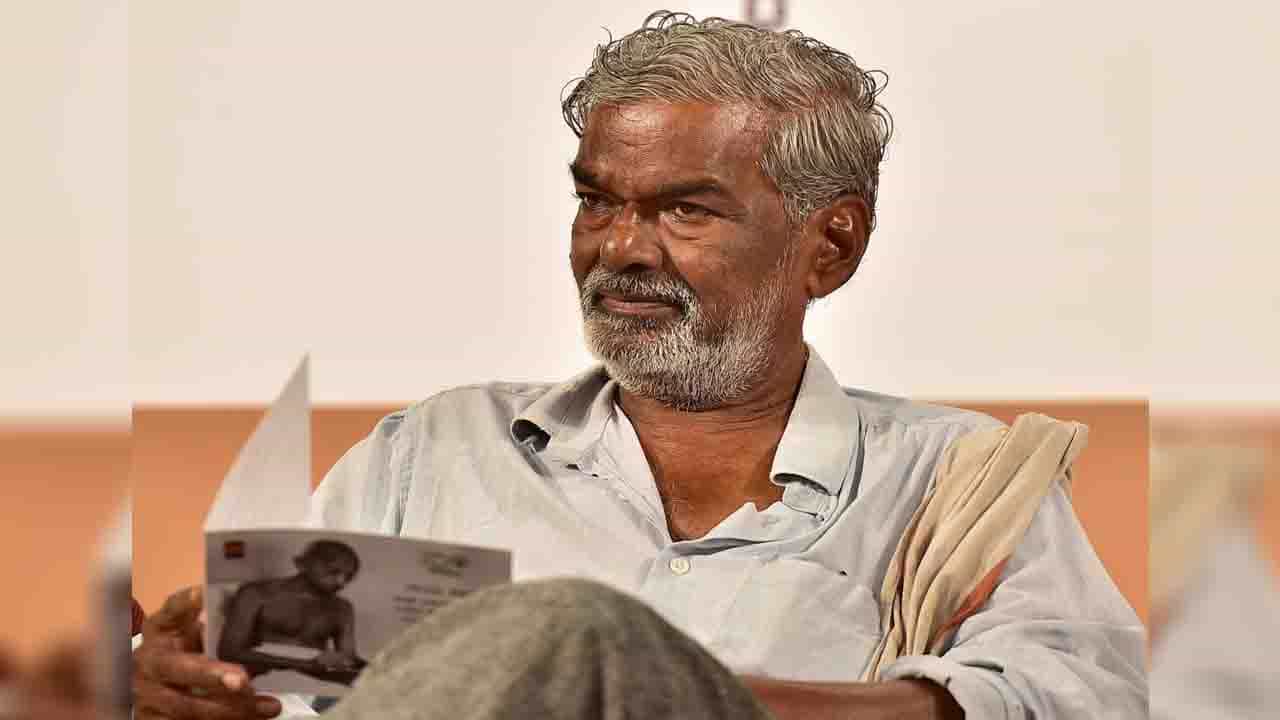 ದೇವನೂರು ಮಹದೇವ ತಿರುಗೇಟು: ಸಚಿವ ನಾಗೇಶ್ ನಾಗಪುರದ ಆರ್ಎಸ್ಎಸ್ ಪ್ರಭಾವಕ್ಕೆ ಒಳಗಾಗಿದ್ದಾರೆ, ನನ್ನ ಪಾಠ ಮಾಡಬೇಡಿ ಎಂದು ಸರ್ಕಾರ ಹೇಳಲಿ ದೇವನೂರು ಮಹದೇವ ತಿರುಗೇಟು: ಸಚಿವ ನಾಗೇಶ್ ನಾಗಪುರದ ಆರ್ಎಸ್ಎಸ್ ಪ್ರಭಾವಕ್ಕೆ ಒಳಗಾಗಿದ್ದಾರೆ, ನನ್ನ ಪಾಠ ಮಾಡಬೇಡಿ ಎಂದು ಸರ್ಕಾರ ಹೇಳಲಿ