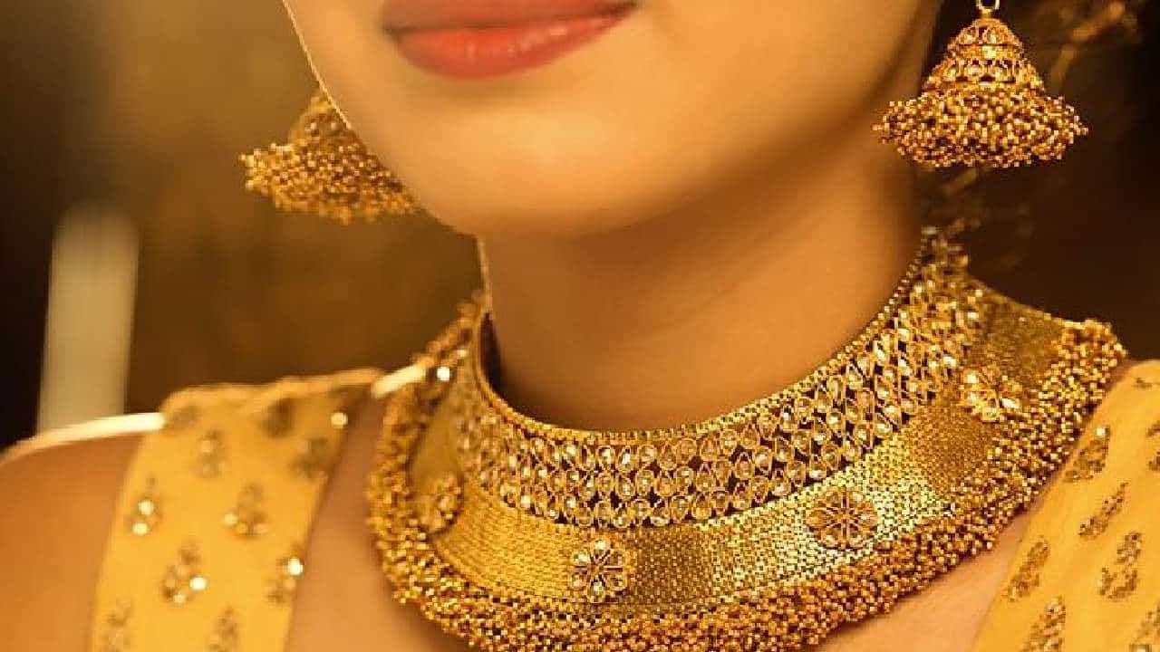 Gold Price Today: 3 ದಿನಗಳಿಂದ ಯಥಾಸ್ಥಿತಿ ಕಾಯ್ದುಕೊಂಡ ಚಿನ್ನದ ಬೆಲೆ; ಬೆಳ್ಳಿ ದರವೂ ಒಂದೇ ತರ