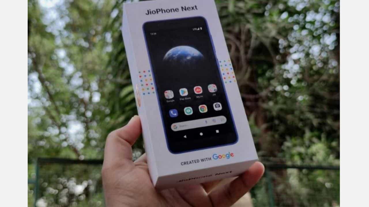 Exchange to Upgrade! ಕಡಿಮೆ ಬೆಲೆಗೆ 4G ಫೋನ್ ಬೇಕೇ? ಜಿಯೋ ಫೋನ್ ನೆಕ್ಸ್ಟ್ ನಿಂದ 'ಎಕ್ಸ್ಚೇಂಜ್ ಟು ಅಪ್ಗ್ರೇಡ್' ಕೊಡುಗೆ ಲಭ್ಯವಿದೆ Exchange to Upgrade! ಕಡಿಮೆ ಬೆಲೆಗೆ 4G ಫೋನ್ ಬೇಕೇ? ಜಿಯೋ ಫೋನ್ ನೆಕ್ಸ್ಟ್ ನಿಂದ 'ಎಕ್ಸ್ಚೇಂಜ್ ಟು ಅಪ್ಗ್ರೇಡ್' ಕೊಡುಗೆ ಲಭ್ಯವಿದೆ