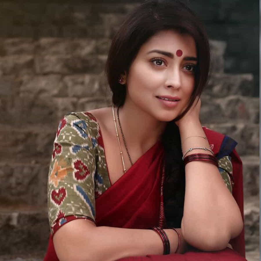 ಬರೋಬ್ಬರಿ 9 ವರ್ಷಗಳ ಬಳಿಕ ಕನ್ನಡಕ್ಕೆ ಕಮ್ಬ್ಯಾಕ್ ಮಾಡುತ್ತಿದ್ದಾರೆ ಬಹುಭಾಷಾ ನಟಿ ಶ್ರಿಯಾ ಶರಣ್. ‘ಕಬ್ಜ’ ಮೂಲಕ ಅವರು ಕನ್ನಡಕ್ಕೆ ಮರಳುತ್ತಿದ್ದಾರೆ.