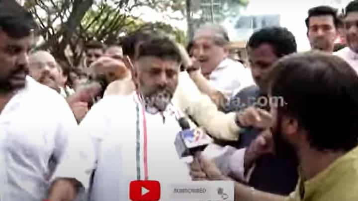 ಡಿಕೆ ಶಿವಕುಮಾರ ಮಾನಸಿಕ ಮತ್ತು ದೈಹಿಕವಾಗಿ ಬಳಲಿರುವುದು ಸ್ಪಷ್ಟವಾಗಿ ಗೋಚರಿಸುತ್ತಿದೆ ಡಿಕೆ ಶಿವಕುಮಾರ ಮಾನಸಿಕ ಮತ್ತು ದೈಹಿಕವಾಗಿ ಬಳಲಿರುವುದು ಸ್ಪಷ್ಟವಾಗಿ ಗೋಚರಿಸುತ್ತಿದೆ