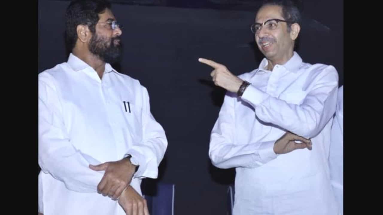 Maharashtra Political Analysis: ಶಿವಸೇನೆ ಪಕ್ಷದ ಇಬ್ಭಾಗ ಖಚಿತ; ಏಕನಾಥ್ ಶಿಂಧೆ ಬಣದ ಜೊತೆ ಸರ್ಕಾರ ರಚನೆಗೆ ಬಿಜೆಪಿ ಕಾತರ Maharashtra Political Analysis: ಶಿವಸೇನೆ ಪಕ್ಷದ ಇಬ್ಭಾಗ ಖಚಿತ; ಏಕನಾಥ್ ಶಿಂಧೆ ಬಣದ ಜೊತೆ ಸರ್ಕಾರ ರಚನೆಗೆ ಬಿಜೆಪಿ ಕಾತರ