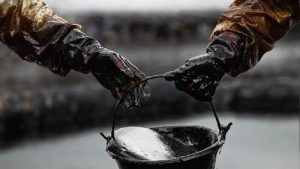 Crude Oil Price: ದಶಕಗಳಲ್ಲೇ ಗರಿಷ್ಠ ಮಟ್ಟವಾದ ಬ್ಯಾರೆಲ್​ಗೆ 121 ಯುಎಸ್​ಡಿ ತಲುಪಿದ ಕಚ್ಚಾ ತೈಲ
