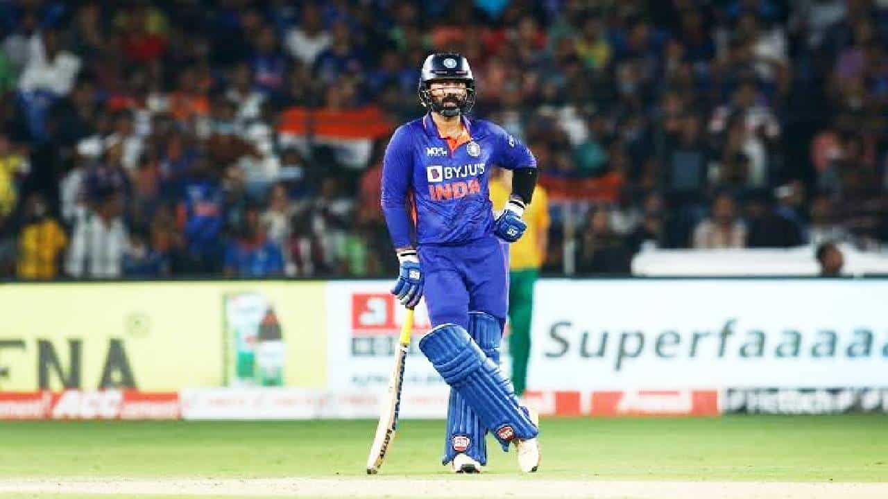 Dinesh Karthik: 16 ವರ್ಷಗಳಲ್ಲಿ ಸಿಕ್ಕಿದ್ದು ಮೂರೇ ಮೂರು ಪಂದ್ಯಶ್ರೇಷ್ಠ ಪ್ರಶಸ್ತಿ...ಆದರೆ Dinesh Karthik: 16 ವರ್ಷಗಳಲ್ಲಿ ಸಿಕ್ಕಿದ್ದು ಮೂರೇ ಮೂರು ಪಂದ್ಯಶ್ರೇಷ್ಠ ಪ್ರಶಸ್ತಿ...ಆದರೆ