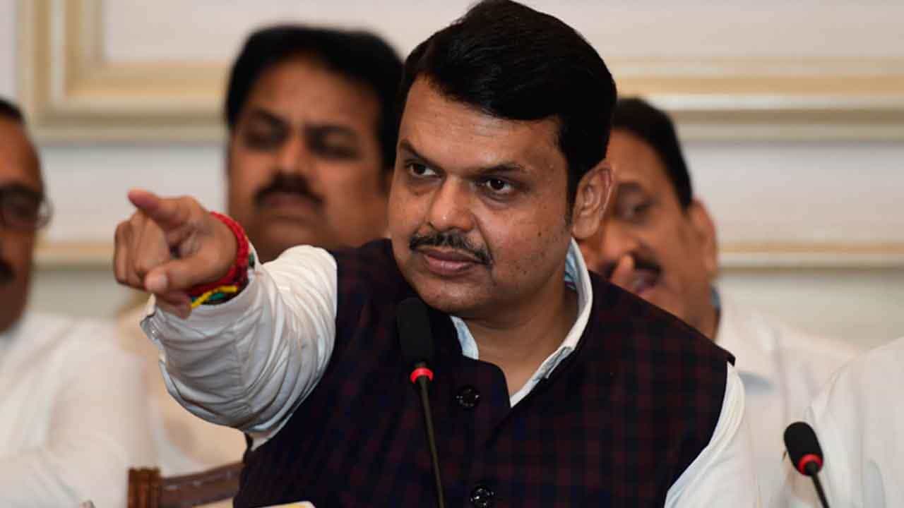 Devendra Fadnavis ವಾಪಸ್ ಬಂದೇ ಬರುವೆ ಎಂದಿದ್ದ ಫಡ್ನವಿಸ್, ಏಕನಾಥ್ ಶಿಂಧೆಯನ್ನು ಮಹಾ ಸಿಎಂ ಮಾಡಿದ್ದೇಕೆ? Devendra Fadnavis ವಾಪಸ್ ಬಂದೇ ಬರುವೆ ಎಂದಿದ್ದ ಫಡ್ನವಿಸ್, ಏಕನಾಥ್ ಶಿಂಧೆಯನ್ನು ಮಹಾ ಸಿಎಂ ಮಾಡಿದ್ದೇಕೆ?