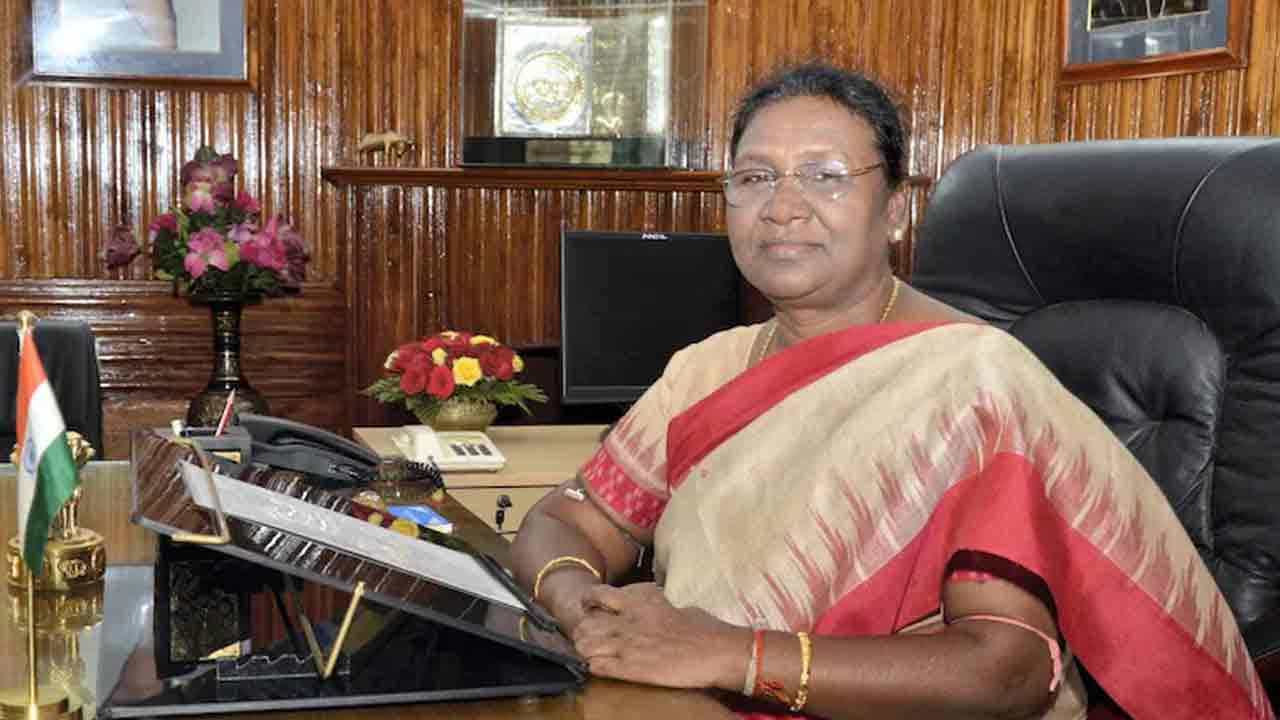 BREAKING ದ್ರೌಪದಿ ಮುರ್ಮುಗೆ ಉದ್ಧವ್ ಠಾಕ್ರೆ ಬಣದ ಶಿವಸೇನಾ ಸಂಸದರ ಬೆಂಬಲ: ವರದಿ BREAKING ದ್ರೌಪದಿ ಮುರ್ಮುಗೆ ಉದ್ಧವ್ ಠಾಕ್ರೆ ಬಣದ ಶಿವಸೇನಾ ಸಂಸದರ ಬೆಂಬಲ: ವರದಿ