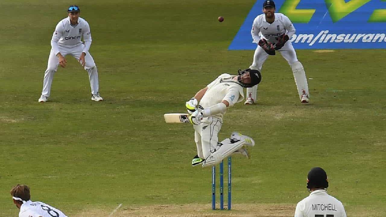WTC Points Table: ಗೆದ್ದು ಬೀಗಿದರೂ ಪಾಯಿಂಟ್ಸ್ ಟೇಬಲ್ನಲ್ಲಿ ಹಿಂದೆ ಉಳಿದ ಇಂಗ್ಲೆಂಡ್..! WTC Points Table: ಗೆದ್ದು ಬೀಗಿದರೂ ಪಾಯಿಂಟ್ಸ್ ಟೇಬಲ್ನಲ್ಲಿ ಹಿಂದೆ ಉಳಿದ ಇಂಗ್ಲೆಂಡ್..!
