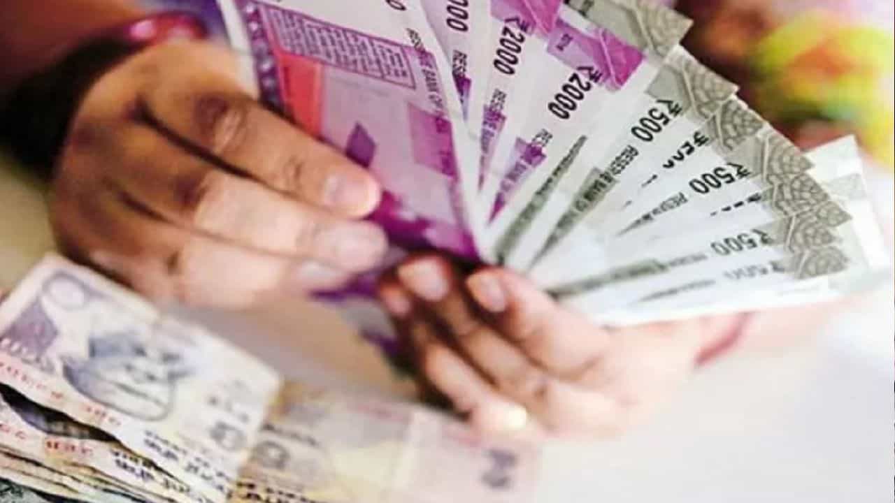New Wage Code: ಹೊಸ ವೇತನ ಸಂಹಿತೆ ಬಂದ ಮೇಲೆ ಕೆಲಸದ ಕೊನೆ ದಿನವಾದ ಎರಡು ದಿನಕ್ಕೆ ಫುಲ್ ಅಂಡ್ ಫೈನಲ್ ಸೆಟ್ಲ್ಮೆಂಟ್ New Wage Code: ಹೊಸ ವೇತನ ಸಂಹಿತೆ ಬಂದ ಮೇಲೆ ಕೆಲಸದ ಕೊನೆ ದಿನವಾದ ಎರಡು ದಿನಕ್ಕೆ ಫುಲ್ ಅಂಡ್ ಫೈನಲ್ ಸೆಟ್ಲ್ಮೆಂಟ್