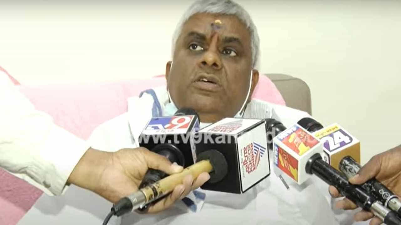 ಸಚಿವ ಅಶ್ವಥ್ ನಾರಾಯಣ ಅತ್ಯಂತ ಭ್ರಷ್ಟ ಸಚಿವ ಎಂದ ಶಾಸಕ ಹೆಚ್ಡಿ ರೇವಣ್ಣ ಸಚಿವ ಅಶ್ವಥ್ ನಾರಾಯಣ ಅತ್ಯಂತ ಭ್ರಷ್ಟ ಸಚಿವ ಎಂದ ಶಾಸಕ ಹೆಚ್ಡಿ ರೇವಣ್ಣ