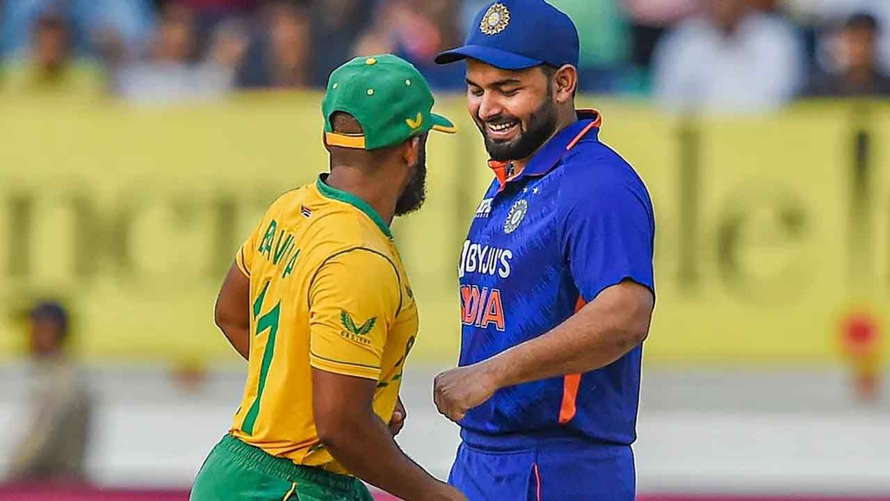 IND vs SA 5thT20 Weather Report: ಫೈನಲ್ ಫೈಟ್ಗೆ ಮಳೆ ಕಾಟ! ಟಾಸ್ ವೇಳೆಗೆ ವರುಣನ ಎಂಟ್ರಿ? IND vs SA 5thT20 Weather Report: ಫೈನಲ್ ಫೈಟ್ಗೆ ಮಳೆ ಕಾಟ! ಟಾಸ್ ವೇಳೆಗೆ ವರುಣನ ಎಂಟ್ರಿ?
