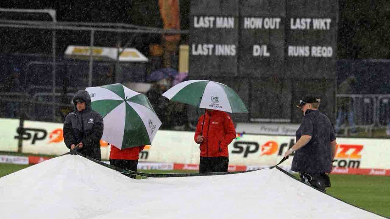 IND vs IRE: ಭಾರತ-ಐರ್ಲೆಂಡ್ ದ್ವಿತೀಯ ಟಿ20 ಪಂದ್ಯಕ್ಕಿದೆಯೆ ಮಳೆಯ ಕಾಟ?: ಇಲ್ಲಿದೆ ಹವಾಮಾನ ವರದಿ IND vs IRE: ಭಾರತ-ಐರ್ಲೆಂಡ್ ದ್ವಿತೀಯ ಟಿ20 ಪಂದ್ಯಕ್ಕಿದೆಯೆ ಮಳೆಯ ಕಾಟ?: ಇಲ್ಲಿದೆ ಹವಾಮಾನ ವರದಿ