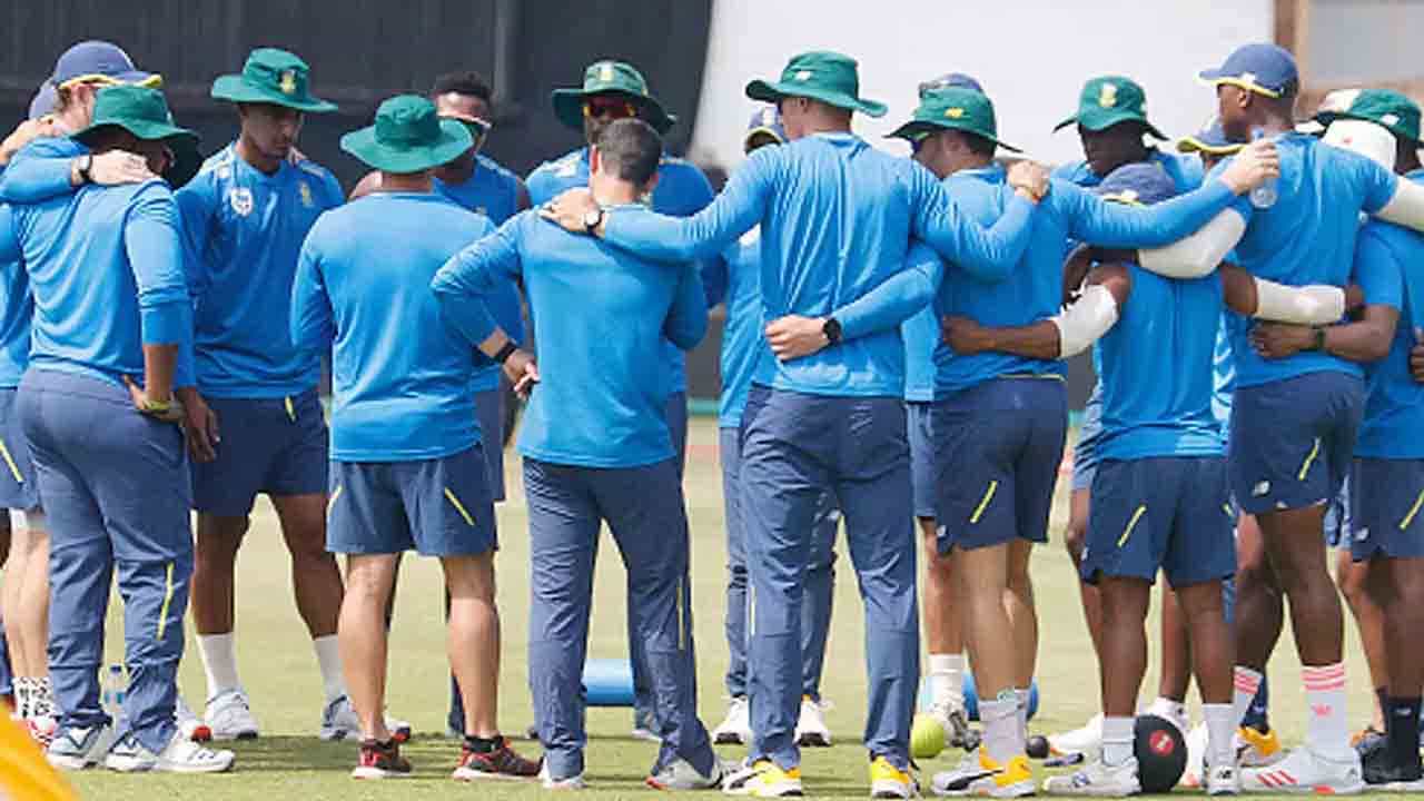 IND vs SA: ಆಫ್ರಿಕಾ ಆಟಗಾರರ ಕೋವಿಡ್ ಟೆಸ್ಟ್ನಲ್ಲಿ ನೆಗೆಟಿವ್: ಫಿರೋಜ್ ಷಾ ಕೋಟ್ಲಾದಲ್ಲಿ ಭರ್ಜರಿ ಅಭ್ಯಾಸ IND vs SA: ಆಫ್ರಿಕಾ ಆಟಗಾರರ ಕೋವಿಡ್ ಟೆಸ್ಟ್ನಲ್ಲಿ ನೆಗೆಟಿವ್: ಫಿರೋಜ್ ಷಾ ಕೋಟ್ಲಾದಲ್ಲಿ ಭರ್ಜರಿ ಅಭ್ಯಾಸ