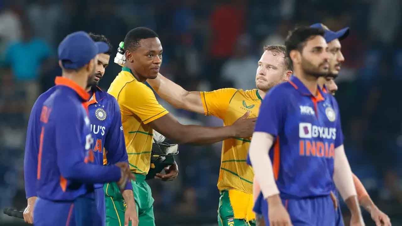 IND vs SA T20 Match Live Streaming: ಮಾಡು ಇಲ್ಲವೇ ಮಡಿ ಪಂದ್ಯದಲ್ಲಿ ಗೆಲ್ಲುತ್ತಾ ಭಾರತ? ಪಂದ್ಯದ ಬಗ್ಗೆ ಮಾಹಿತಿ ಹೀಗಿದೆ IND vs SA T20 Match Live Streaming: ಮಾಡು ಇಲ್ಲವೇ ಮಡಿ ಪಂದ್ಯದಲ್ಲಿ ಗೆಲ್ಲುತ್ತಾ ಭಾರತ? ಪಂದ್ಯದ ಬಗ್ಗೆ ಮಾಹಿತಿ ಹೀಗಿದೆ