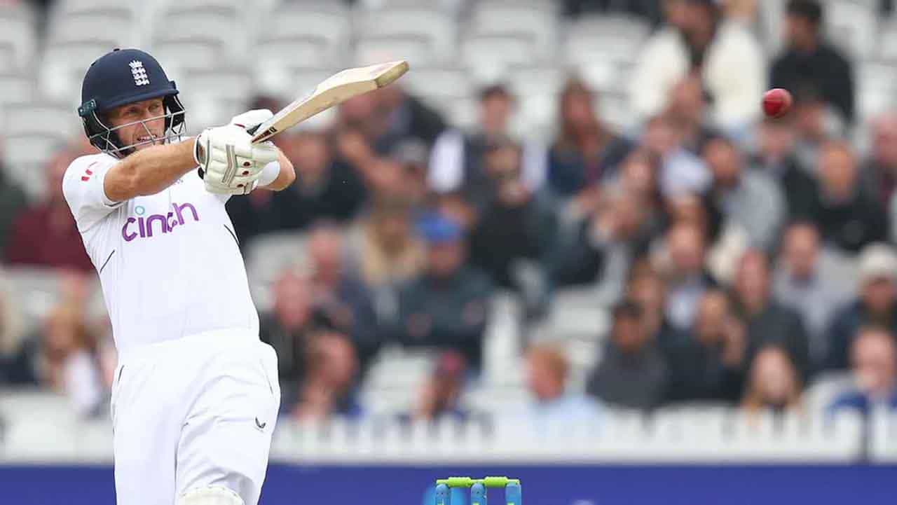 ENG vs NZ: ಜೋ ರೂಟ್ ದಾಖಲೆಯ ಶತಕ; ಮೊದಲ ಟೆಸ್ಟ್ನಲ್ಲಿ ಕಿವೀಸ್ಗೆ ಸೋಲಿನ ರುಚಿ ತೋರಿಸಿದ ಆಂಗ್ಲರು ENG vs NZ: ಜೋ ರೂಟ್ ದಾಖಲೆಯ ಶತಕ; ಮೊದಲ ಟೆಸ್ಟ್ನಲ್ಲಿ ಕಿವೀಸ್ಗೆ ಸೋಲಿನ ರುಚಿ ತೋರಿಸಿದ ಆಂಗ್ಲರು