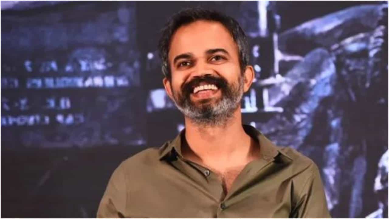 Prashanth Neel Birthday: ಸಾವಿರ ಕೋಟಿ ರೂ. ಬಿಸ್ನೆಸ್ ಮಾಡಿಕೊಟ್ಟ ಪ್ರಶಾಂತ್ ನೀಲ್ಗೆ ಈ ವರ್ಷದ ಹುಟ್ಟುಹಬ್ಬ ಸಿಕ್ಕಾಪಟ್ಟೆ ಸ್ಪೆಷಲ್ Prashanth Neel Birthday: ಸಾವಿರ ಕೋಟಿ ರೂ. ಬಿಸ್ನೆಸ್ ಮಾಡಿಕೊಟ್ಟ ಪ್ರಶಾಂತ್ ನೀಲ್ಗೆ ಈ ವರ್ಷದ ಹುಟ್ಟುಹಬ್ಬ ಸಿಕ್ಕಾಪಟ್ಟೆ ಸ್ಪೆಷಲ್