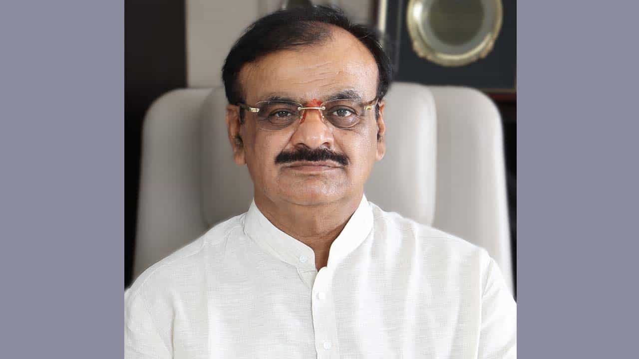 ಹೆಚ್ಡಿ ದೇವೇಗೌಡರ ಕುಟುಂಬಸ್ಥರಿಗೆ ಕೋಟಿ ಕೋಟಿ ಸಾಲ ನೀಡಿರುವ ಜೆಡಿಎಸ್ ಅಭ್ಯರ್ಥಿ ಕುಪೇಂದ್ರ ರೆಡ್ಡಿ ಹೆಚ್ಡಿ ದೇವೇಗೌಡರ ಕುಟುಂಬಸ್ಥರಿಗೆ ಕೋಟಿ ಕೋಟಿ ಸಾಲ ನೀಡಿರುವ ಜೆಡಿಎಸ್ ಅಭ್ಯರ್ಥಿ ಕುಪೇಂದ್ರ ರೆಡ್ಡಿ