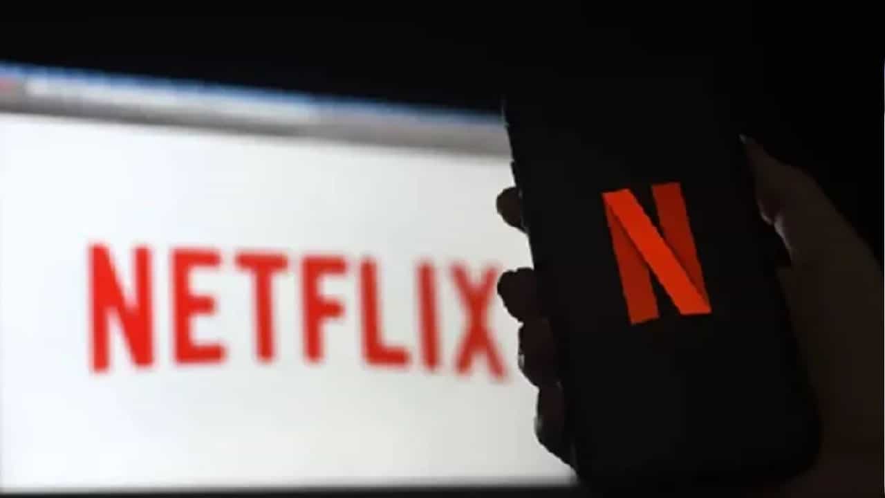 Netflix: ವೆಚ್ಚ ತಗ್ಗಿಸುವ ಉದ್ದೇಶಕ್ಕೆ ನೆಟ್ಫ್ಲಿಕ್ಸ್ನಿಂದ 300 ಉದ್ಯೋಗಿಗಳ ವಜಾ Netflix: ವೆಚ್ಚ ತಗ್ಗಿಸುವ ಉದ್ದೇಶಕ್ಕೆ ನೆಟ್ಫ್ಲಿಕ್ಸ್ನಿಂದ 300 ಉದ್ಯೋಗಿಗಳ ವಜಾ