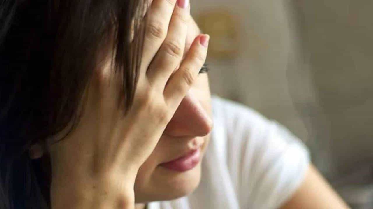 Mental Health: ಮಾನಸಿಕ ಅಸಮತೋಲನ ನಿಮ್ಮ ಸಂಬಂಧವನ್ನು ಹಾಳು ಮಾಡುತ್ತಿದೆಯೇ? Mental Health: ಮಾನಸಿಕ ಅಸಮತೋಲನ ನಿಮ್ಮ ಸಂಬಂಧವನ್ನು ಹಾಳು ಮಾಡುತ್ತಿದೆಯೇ?