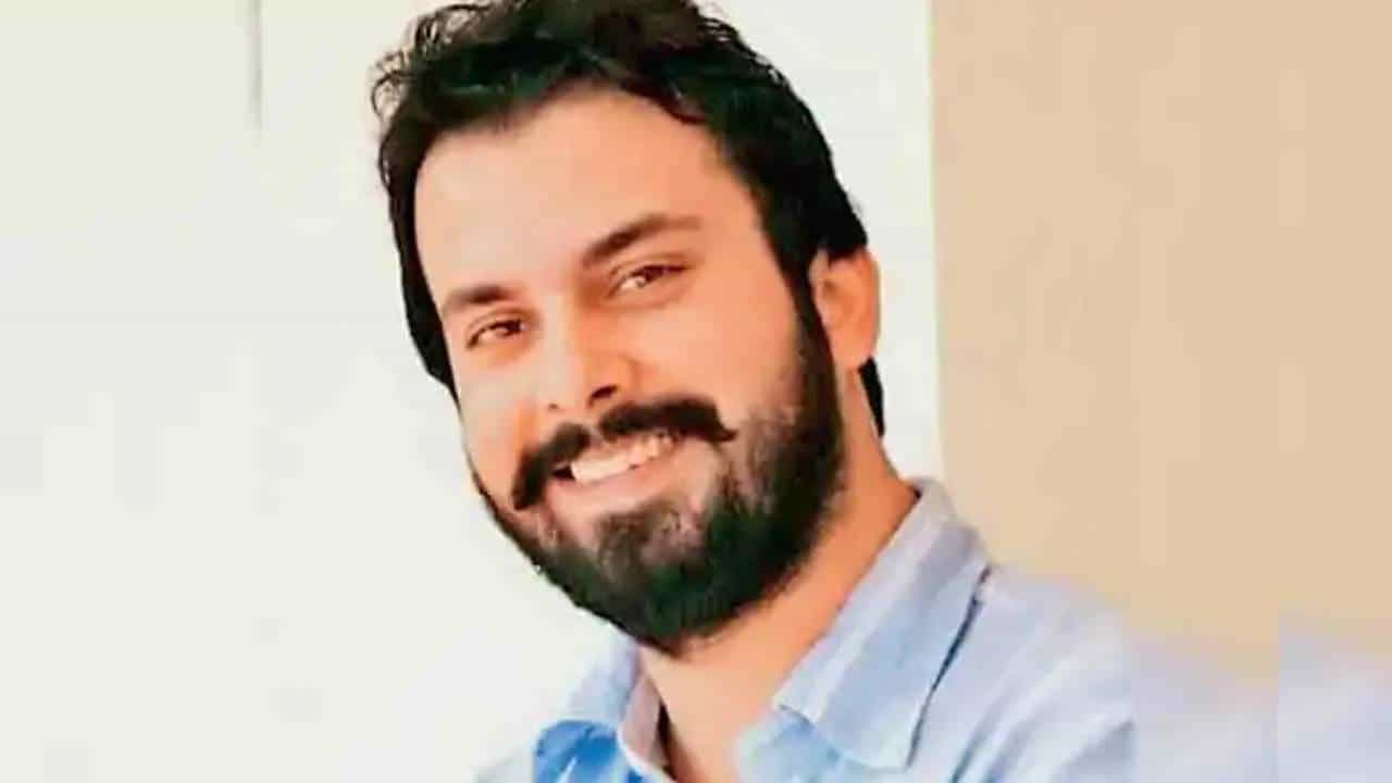 Sippy Sidhu: ಶೂಟರ್ ಸಿಪ್ಪಿ ಸಿಧು ಹತ್ಯೆ ಪ್ರಕರಣ: 7 ವರ್ಷಗಳ ಬಳಿಕ ನ್ಯಾಯಮೂರ್ತಿ ಪುತ್ರಿ ಸಿಬಿಐ ವಶಕ್ಕೆ Sippy Sidhu: ಶೂಟರ್ ಸಿಪ್ಪಿ ಸಿಧು ಹತ್ಯೆ ಪ್ರಕರಣ: 7 ವರ್ಷಗಳ ಬಳಿಕ ನ್ಯಾಯಮೂರ್ತಿ ಪುತ್ರಿ ಸಿಬಿಐ ವಶಕ್ಕೆ