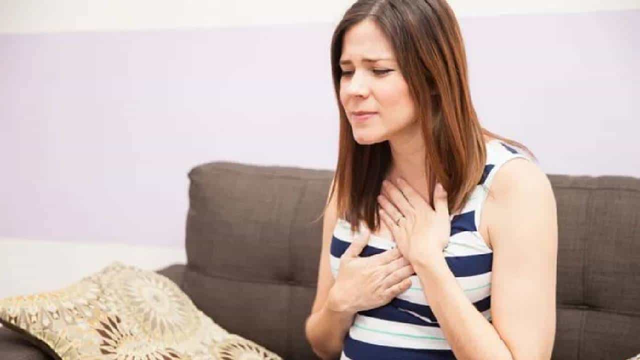 Women Health: ಗರ್ಭಾವಸ್ಥೆಯಲ್ಲಿ ಕಂಡುಬರುವ ಎದೆಯುರಿ ಸಮಸ್ಯೆಗೆ ಇಲ್ಲಿದೆ ಪರಿಹಾರ Women Health: ಗರ್ಭಾವಸ್ಥೆಯಲ್ಲಿ ಕಂಡುಬರುವ ಎದೆಯುರಿ ಸಮಸ್ಯೆಗೆ ಇಲ್ಲಿದೆ ಪರಿಹಾರ