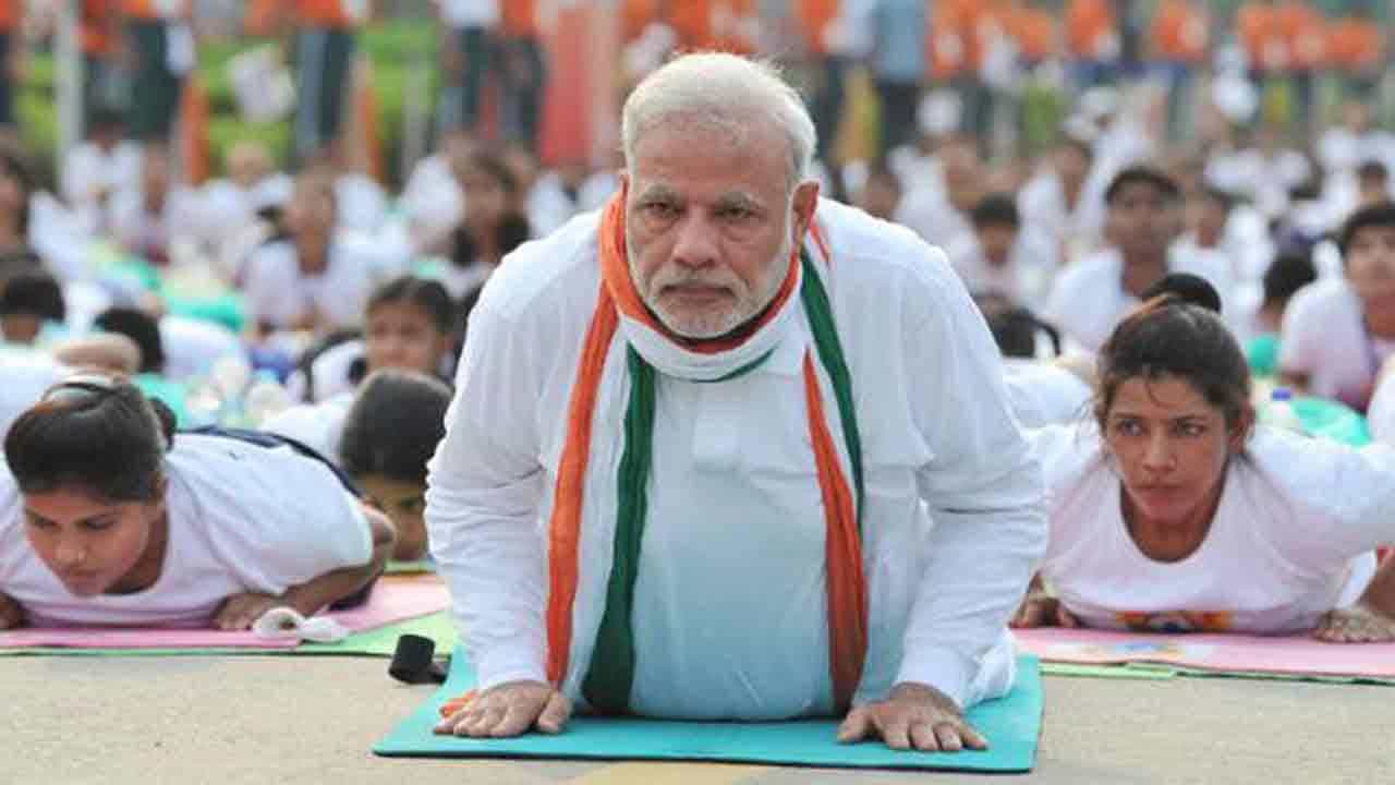 ವಿಧಾನಸಭೆ ಚುನಾವಣೆ ಬೆನ್ನಿಗೆ ಪ್ರಧಾನಿ ಮೋದಿ ಕರ್ನಾಟಕ ಭೇಟಿಯಿಂದ ರಾಜ್ಯ ಬಿಜೆಪಿಗೆ ದೊಡ್ಡ ಲಾಭ ಆಗುತ್ತದಾ? ಟಿವಿ9 ಚರ್ಚೆ ವಿಧಾನಸಭೆ ಚುನಾವಣೆ ಬೆನ್ನಿಗೆ ಪ್ರಧಾನಿ ಮೋದಿ ಕರ್ನಾಟಕ ಭೇಟಿಯಿಂದ ರಾಜ್ಯ ಬಿಜೆಪಿಗೆ ದೊಡ್ಡ ಲಾಭ ಆಗುತ್ತದಾ? ಟಿವಿ9 ಚರ್ಚೆ