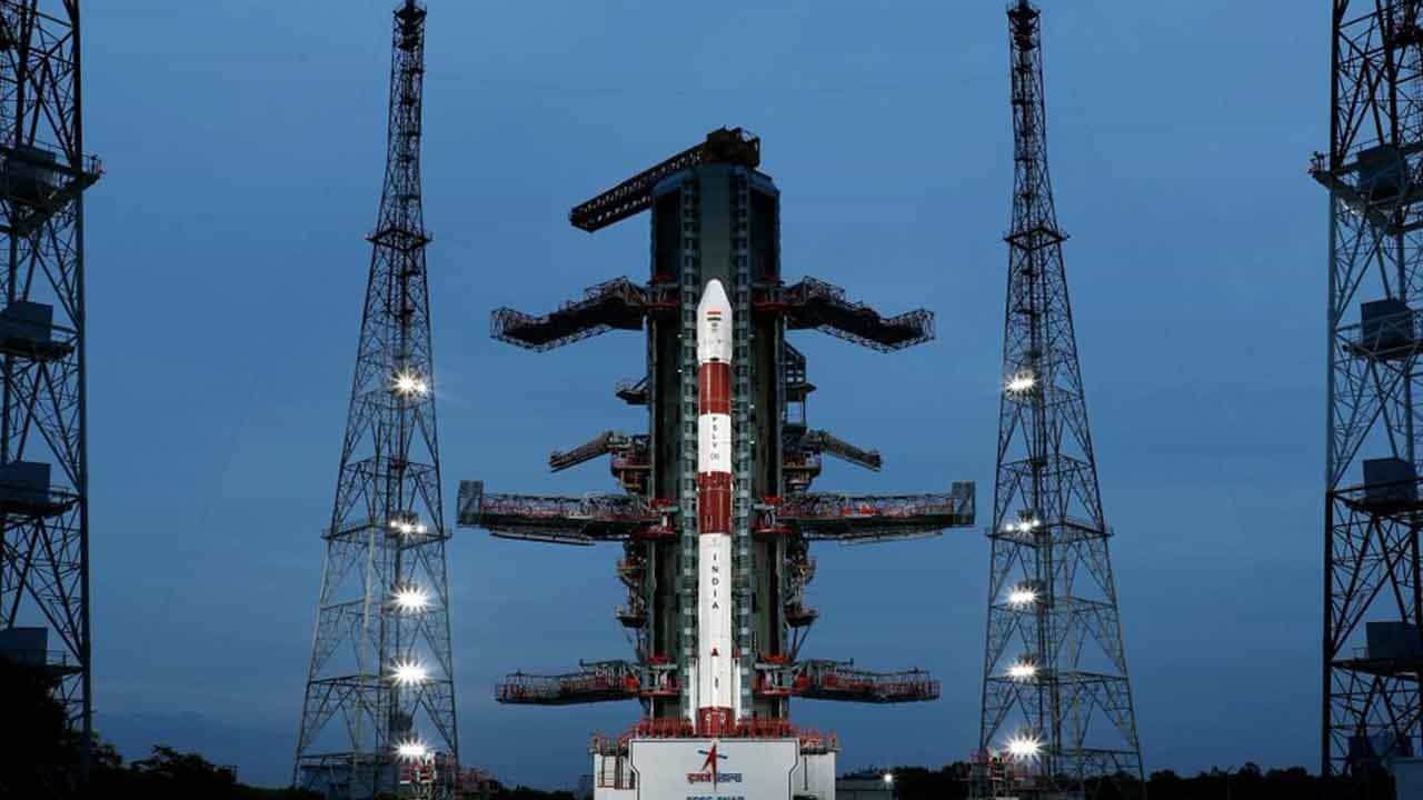 PSLV-C53 ಮಿಷನ್ ಉಡಾವಣೆಗೆ ಕ್ಷಣಗಣನೆ: ಸಿಂಗಾಪುರದ ಮೂರು ಉಪಗ್ರಹಗಳೊಂದಿಗೆ ಇಂದು ಸಂಜೆ ನಭಕ್ಕೆ ಚಿಮ್ಮಲಿದೆ ಪಿಎಸ್‌ಎಲ್‌ವಿ