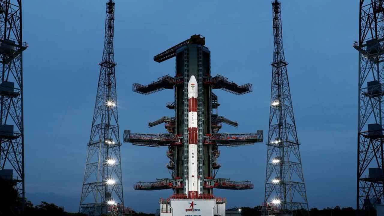 PSLV-C53 ಮಿಷನ್ ಉಡಾವಣೆಗೆ ಕ್ಷಣಗಣನೆ: ಸಿಂಗಾಪುರದ ಮೂರು ಉಪಗ್ರಹಗಳೊಂದಿಗೆ ಇಂದು ಸಂಜೆ ನಭಕ್ಕೆ ಚಿಮ್ಮಲಿದೆ ಪಿಎಸ್‌ಎಲ್‌ವಿ