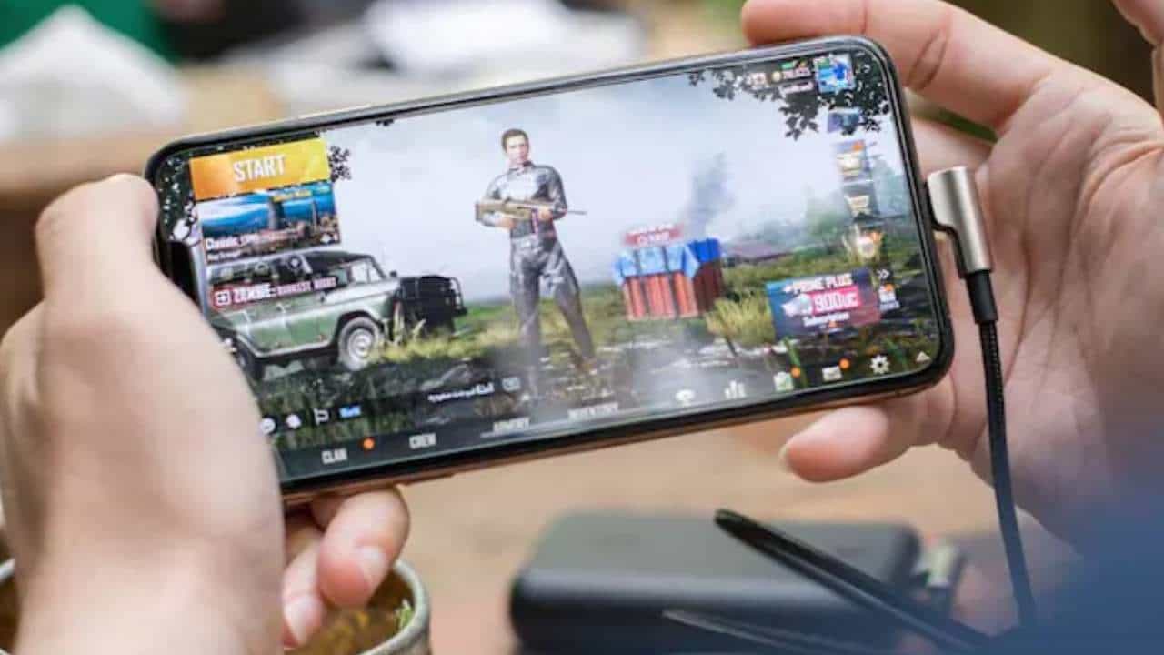 PUBG: ಪಬ್ಜಿ ಆಟದಲ್ಲಿ ಸೋತಿದ್ದಕ್ಕೆ ಗೇಲಿ ಮಾಡಿದ ಗೆಳೆಯರು; ಬೇಸರದಿಂದ 15 ವರ್ಷದ ಬಾಲಕ ಆತ್ಮಹತ್ಯೆ PUBG: ಪಬ್ಜಿ ಆಟದಲ್ಲಿ ಸೋತಿದ್ದಕ್ಕೆ ಗೇಲಿ ಮಾಡಿದ ಗೆಳೆಯರು; ಬೇಸರದಿಂದ 15 ವರ್ಷದ ಬಾಲಕ ಆತ್ಮಹತ್ಯೆ