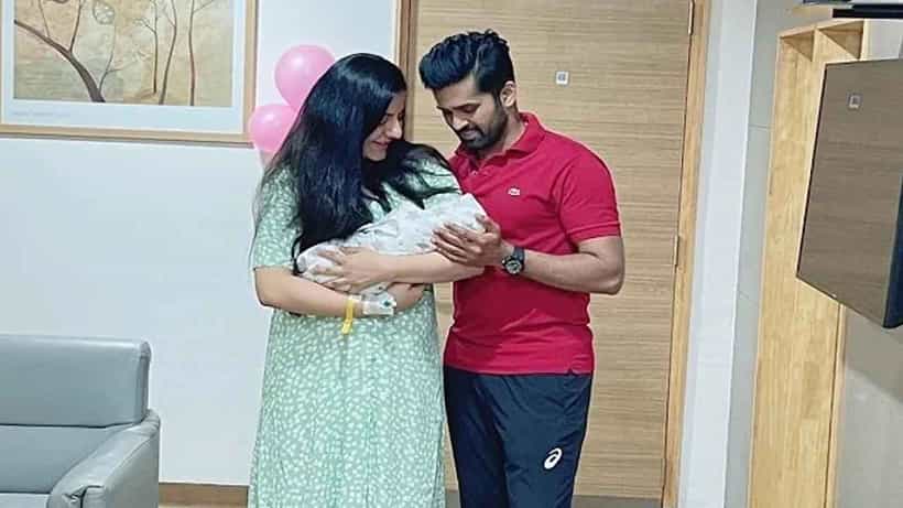 R Vinay Kumar: ಟೀಂ ಇಂಡಿಯಾ ಮಾಜಿ ವೇಗಿ, ಕನ್ನಡಿಗ ವಿನಯ್ ಕುಮಾರ್ ದಂಪತಿಗಳಿಗೆ ಹೆಣ್ಣು ಮಗು ಜನನ