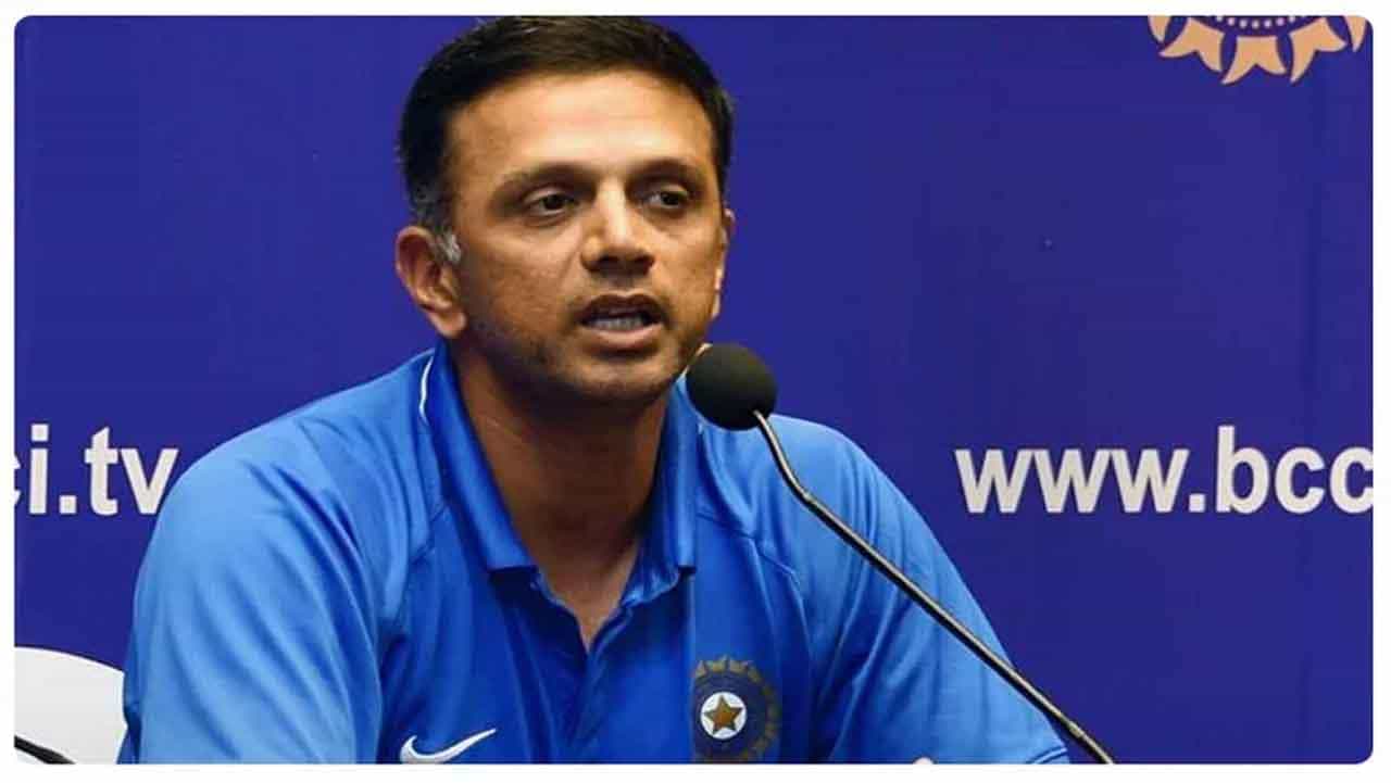 T20 World Cup: ಟಿ20 ವಿಶ್ವಕಪ್ಗೆ ತಂಡ ಪ್ರಕಟಿಸಲು ಐಸಿಸಿ ಗಡುವು; ಈ 4 ಸರಣಿಗಳಿಂದ ತಂಡ ಕಟ್ಟಬೇಕಿದೆ ಕೋಚ್ ರಾಹುಲ್ T20 World Cup: ಟಿ20 ವಿಶ್ವಕಪ್ಗೆ ತಂಡ ಪ್ರಕಟಿಸಲು ಐಸಿಸಿ ಗಡುವು; ಈ 4 ಸರಣಿಗಳಿಂದ ತಂಡ ಕಟ್ಟಬೇಕಿದೆ ಕೋಚ್ ರಾಹುಲ್