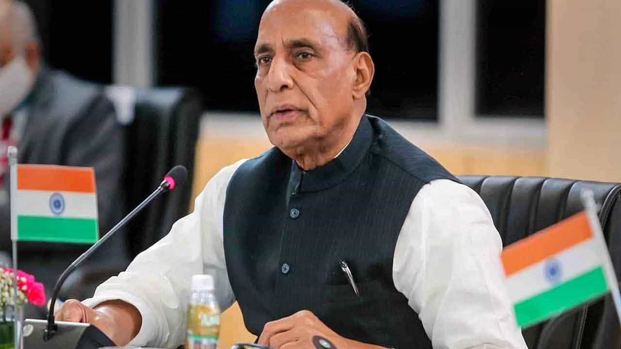 ದ್ವಿಪಕ್ಷೀಯ ರಕ್ಷಣಾ ಸಹಕಾರ ಗಾಢಗೊಳಿಸಲು ವಿಯೆಟ್ನಾಂಗೆ 3 ದಿನಗಳ ಪ್ರವಾಸ ಕೈಗೊಳ್ಳಲಿದ್ದಾರೆ ರಾಜನಾಥ್ ಸಿಂಗ್ ದ್ವಿಪಕ್ಷೀಯ ರಕ್ಷಣಾ ಸಹಕಾರ ಗಾಢಗೊಳಿಸಲು ವಿಯೆಟ್ನಾಂಗೆ 3 ದಿನಗಳ ಪ್ರವಾಸ ಕೈಗೊಳ್ಳಲಿದ್ದಾರೆ ರಾಜನಾಥ್ ಸಿಂಗ್