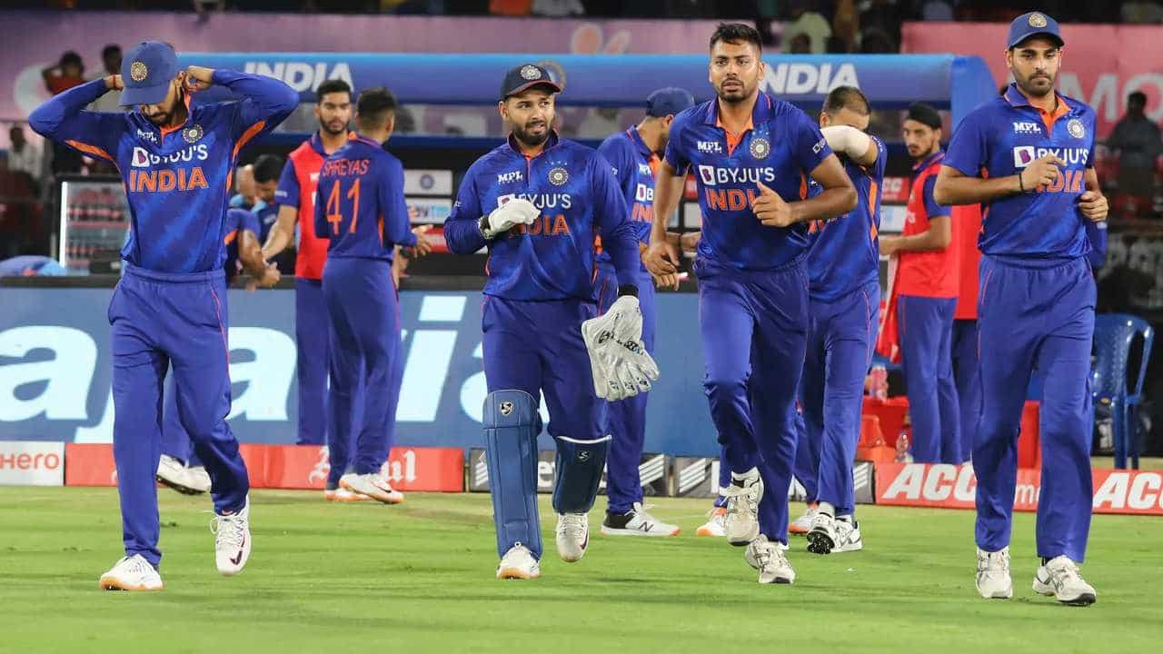 IND vs SA: ಟೀಮ್ ಇಂಡಿಯಾದಿಂದ ಇಬ್ಬರನ್ನು ಕೈಬಿಡುವ ಸಾಧ್ಯತೆ..! IND vs SA: ಟೀಮ್ ಇಂಡಿಯಾದಿಂದ ಇಬ್ಬರನ್ನು ಕೈಬಿಡುವ ಸಾಧ್ಯತೆ..!