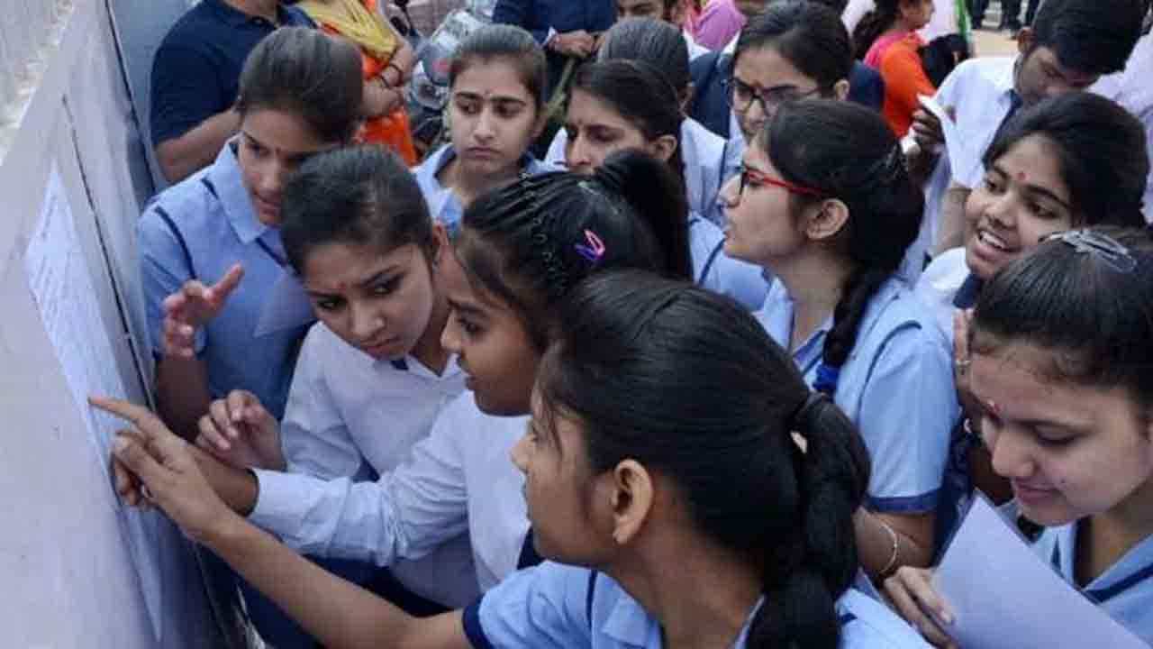 TS SSC Result 2022: ಇಂದು ತೆಲಂಗಾಣ 10ನೇ ತರಗತಿ ಫಲಿತಾಂಶ ಪ್ರಕಟ: ನೋಡುವುದು ಹೇಗೆ? TS SSC Result 2022: ಇಂದು ತೆಲಂಗಾಣ 10ನೇ ತರಗತಿ ಫಲಿತಾಂಶ ಪ್ರಕಟ: ನೋಡುವುದು ಹೇಗೆ?