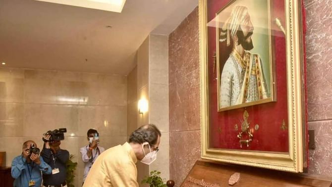 ಔರಂಗಾಬಾದ್ ಹೆಸರು ಸಂಭಾಜಿನಗರ, ಉಸ್ಮಾನಾಬಾದ್ ಹೆಸರು ಧಾರಾಶಿವ್ ಎಂದು ಮರುನಾಮಕರಣ ಮಾಡುವ ಪ್ರಸ್ತಾವನೆಗೆ ಮಹಾ ಸರ್ಕಾರ ಒಪ್ಪಿಗೆ ಔರಂಗಾಬಾದ್ ಹೆಸರು ಸಂಭಾಜಿನಗರ, ಉಸ್ಮಾನಾಬಾದ್ ಹೆಸರು ಧಾರಾಶಿವ್ ಎಂದು ಮರುನಾಮಕರಣ ಮಾಡುವ ಪ್ರಸ್ತಾವನೆಗೆ ಮಹಾ ಸರ್ಕಾರ ಒಪ್ಪಿಗೆ